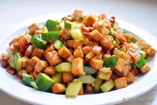 推薦12道好吃易做的家常菜，學會自己在家做，葷素搭配特別下飯