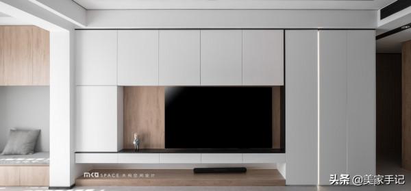 福建夫婦107㎡家火了，僅憑一個客廳就圈粉無數，空間利用率超高