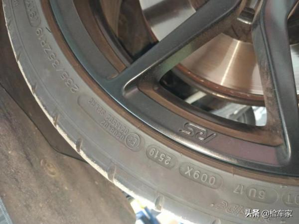 拳打高爾夫R，腳踢賓士A45，這臺小鋼炮買回來不能上路？