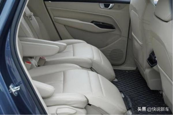 大四座設計讓家人坐的舒適,1.5T發動機動力強勁,帶你看五菱凱捷 大四座設計讓家人坐的舒適,1.5T發動機動力強勁,帶你看五菱凱捷