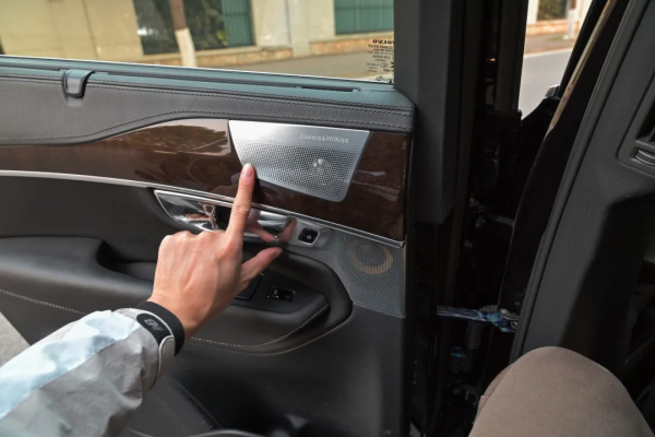 寶華韋健、空氣懸架，頂配二手XC90出類拔萃