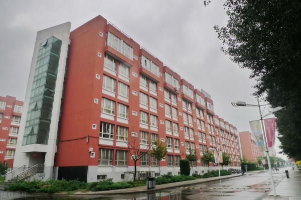 放棄高昂學費的民辦三本，選擇公辦專科後才明白的四件事，很現實