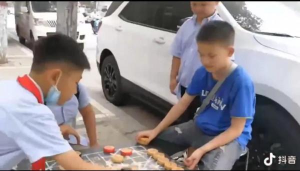 速看，實施雙減後，是利或是弊？