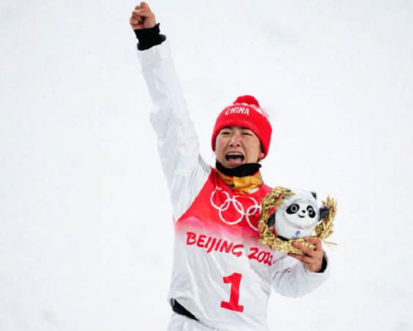 31歲圓20歲的夢想，遼寧姑娘徐夢桃拿下第五金，父親身份隨之曝光