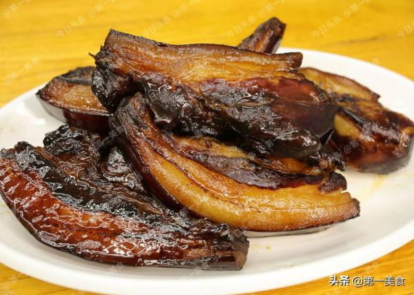 醃醬油肉，比臘肉簡單，肥肉不膩瘦肉不柴，放一年不壞，配料詳細