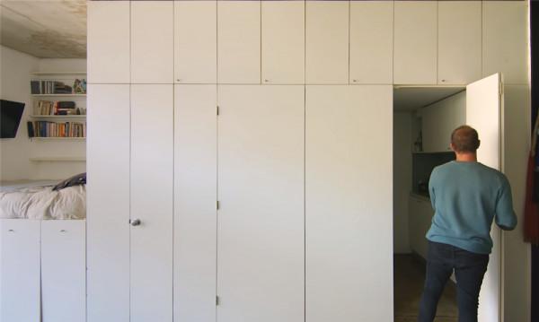 他買下32㎡小家,將臥室廚衛“藏”在壁櫥裡,面積雖小卻井然有序 他買下32㎡小家,將臥室廚衛“藏”在壁櫥裡,面積雖小卻井然有序