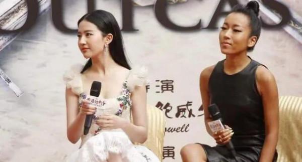 娛樂圈裡的4張明星合影，真&OpenCurlyDoubleQuote;尷尬&rdquo;，這輩子也都不想再看見