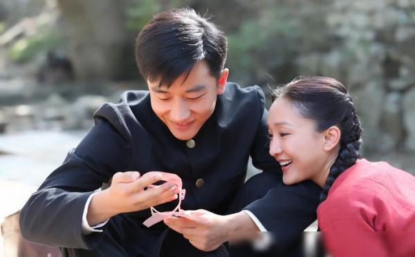 《紅高粱》：為何餘佔鰲對九兒又敬又愛，卻只把戀兒當個姘頭？