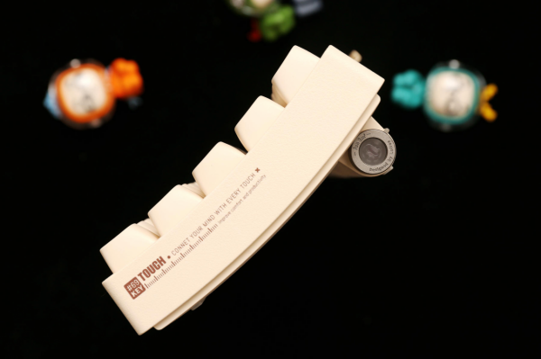 聖誕禮物推薦清單：送她好看又實用的學習、辦公三件套