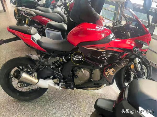 QJMOTOR賽600終於改款 配備定風翼 更換新排氣