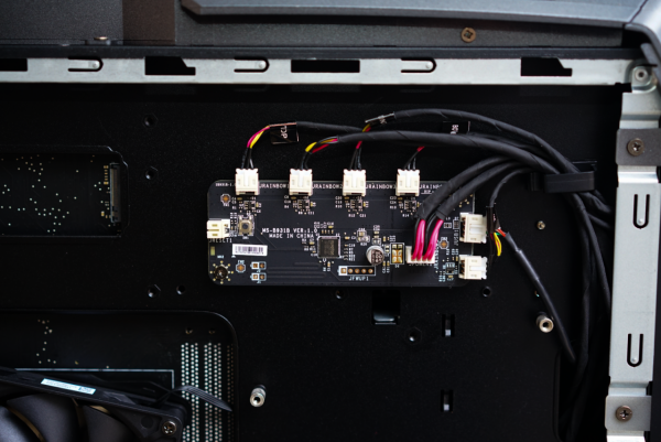 幫小夥伴搞了臺4萬元的桌上型電腦是什麼體驗？微星宙斯盾Ti5上手把玩