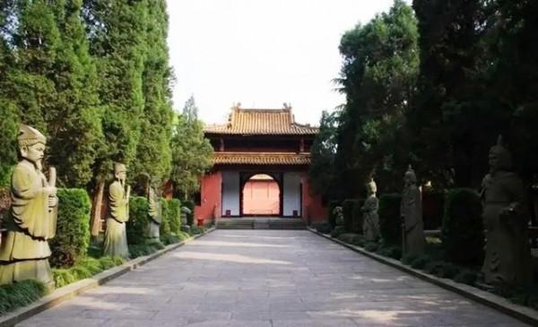 浙江有座無名&OpenCurlyDoubleQuote;皇帝墓&rdquo;，村民守墓千年，08年才知墓主身份