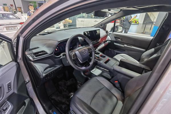 廣汽豐田賽那開啟預售 6款車型/32-42萬元/這價格飄了嗎？