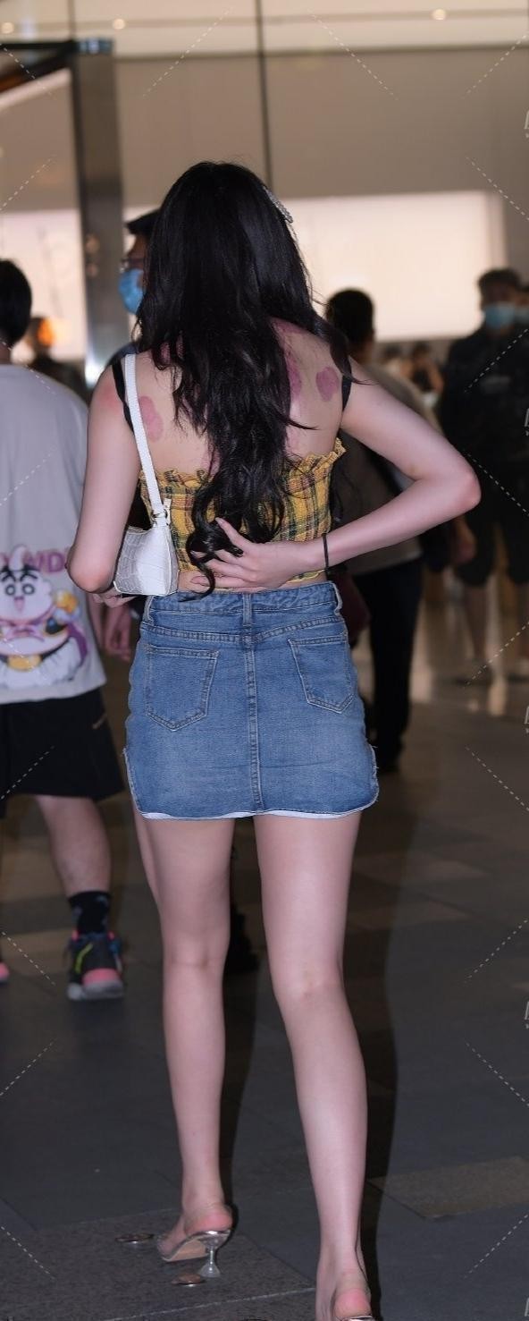 舒適服帖的連衣裙穿搭彰顯年輕人的風采,展現迷人體態,靈活多變 舒適服帖的連衣裙穿搭彰顯年輕人的風采,展現迷人體態,靈活多變