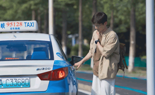 一口氣刷完8集，國產劇開年就出了王炸