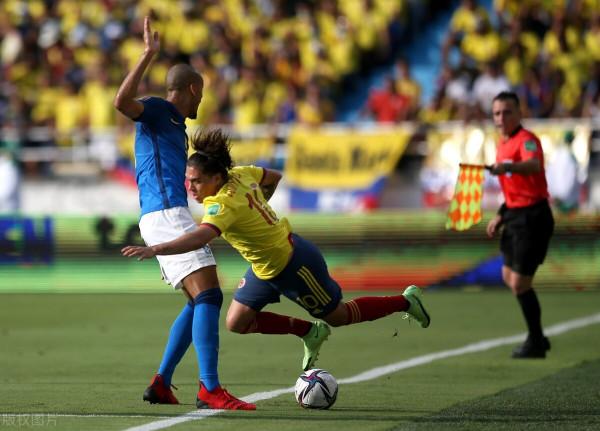 世預賽-內馬爾啞火 巴西0-0客平哥倫比亞九連勝終結 法爾考進球無效 世預賽-內馬爾啞火 巴西0-0客平哥倫比亞九連勝終結 法爾考進球無效