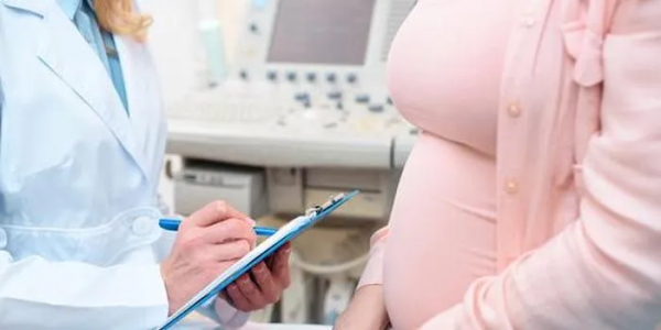 13歲女孩患甲減，未來會不會影響懷孕？