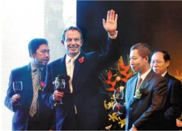 美國退休領導人來華撈金:克林頓60秒賺萬元,奧巴馬靠握手賺千萬 美國退休領導人來華撈金:克林頓60秒賺萬元,奧巴馬靠握手賺千萬