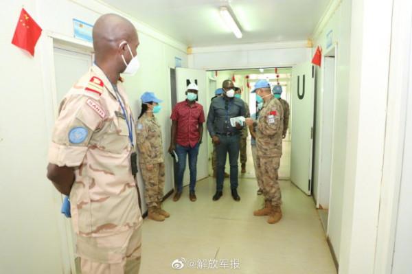 聯合國馬裡特派團首席醫療官視察中國第九批赴馬裡維和醫療分隊