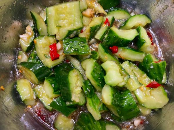 年夜飯必備的6道涼拌菜，爽口清脆，開胃解膩，家人都誇你廚藝好