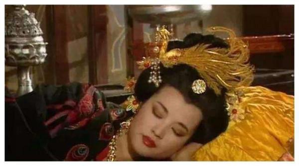 鳳凰來儀：男主天下鳳凰來朝，女主天下該當如何？