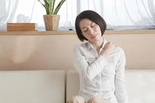 45歲黑龍江女子,長期喝蒲公英泡水,後來身體怎麼樣了? 45歲黑龍江女子,長期喝蒲公英泡水,後來身體怎麼樣了?