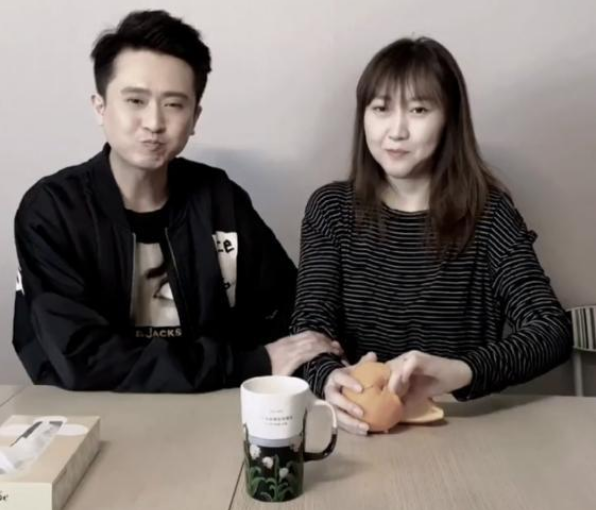 楊帆：暗戀張蕾多年無果？與妻子從校服到婚紗生一女，幸福美滿