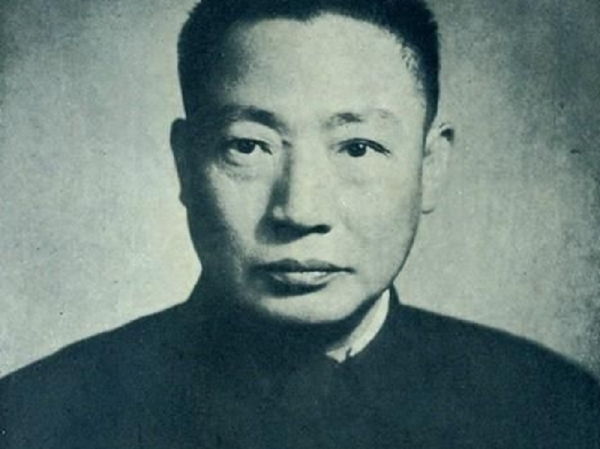 1946年，宋時輪在北平的軍調部遇襲，幕後主謀與軍統戴笠之死有關