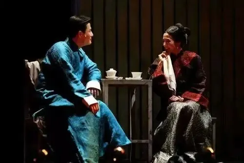 張愛玲《金鎖記》：婚姻中最可怕的，不是缺錢，而是缺愛