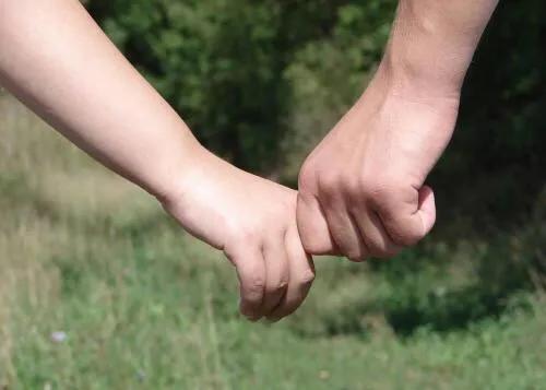 相愛相守,共同譜寫人間大愛 相愛相守,共同譜寫人間大愛