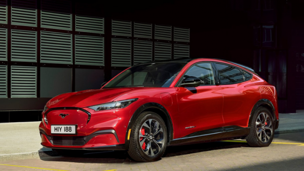 福特Mach-E交付在即,用比亞迪三元鋰電池你還敢買? 福特Mach-E交付在即,用比亞迪三元鋰電池你還敢買?