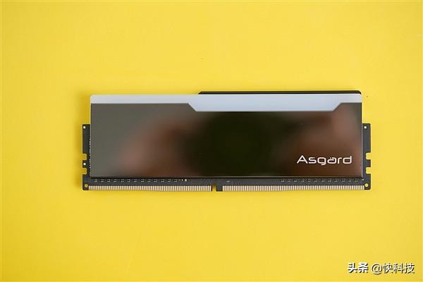 身披鏡面馬甲 阿斯加特博拉琪DDR4 4000記憶體圖賞
