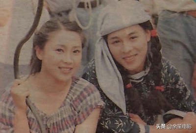 懷有身孕時被李連杰拋棄，住地下室十年，黃秋燕如今過得怎麼樣？