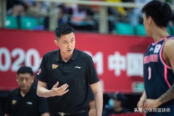 杜鋒的剋星來了,他們就是楊鳴與劉維偉,看來廣東的四連冠要涼 杜鋒的剋星來了,他們就是楊鳴與劉維偉,看來廣東的四連冠要涼