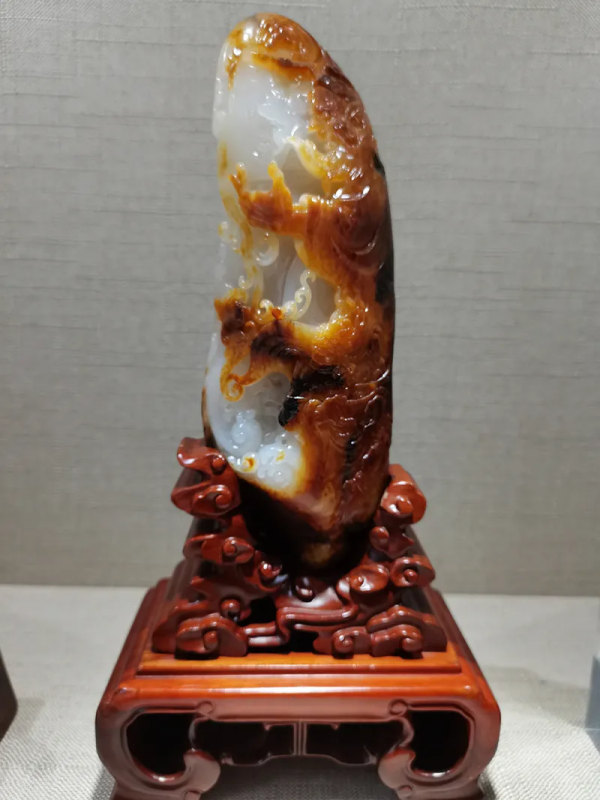 玉潤此心 上善玉道——訪青年玉雕藝術家趙普先生 玉潤此心 上善玉道——訪青年玉雕藝術家趙普先生