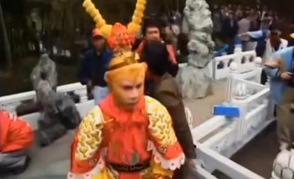 時隔17年舊地重遊拍攝《真假美猴王》,續集口碑為何遠不如前作? 時隔17年舊地重遊拍攝《真假美猴王》,續集口碑為何遠不如前作?