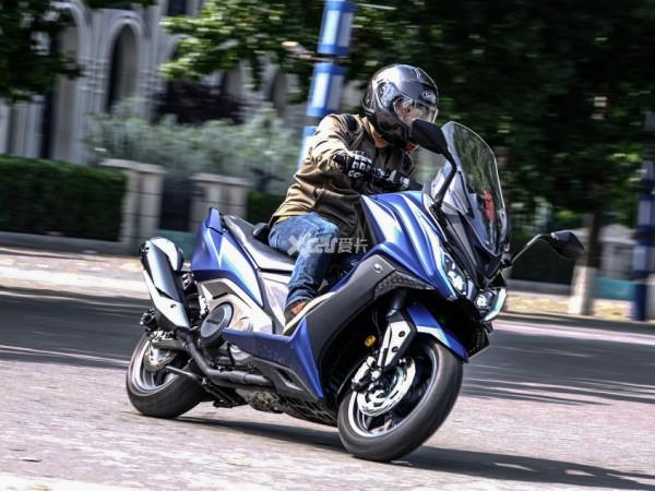 CKD風潮下的旗艦踏板 試駕光陽AK550 CKD版 CKD風潮下的旗艦踏板 試駕光陽AK550 CKD版