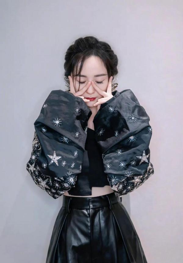 楊冪姐姐又美又颯 楊冪姐姐又美又颯