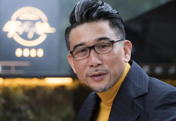 從不起眼的小攤,到身價過億,擁有上百家餐廳,秘訣就是“玩”? 從不起眼的小攤,到身價過億,擁有上百家餐廳,秘訣就是“玩”?