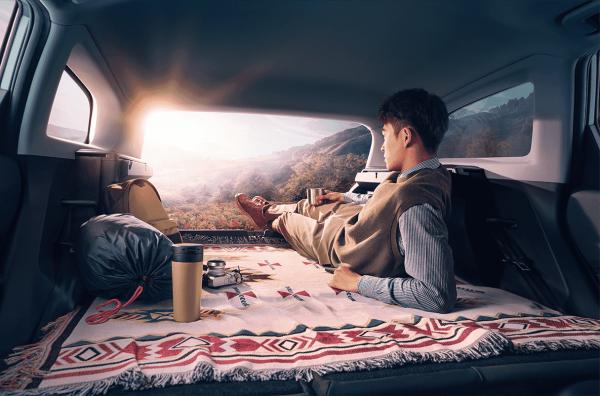 一款承載北歐風格的旅行車，BAOJUN Valli的置物條件成特點