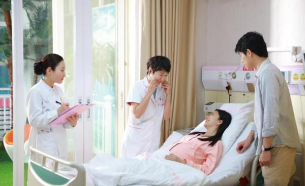 天氣馬上就轉涼，不建議孕婦這麼保暖，會影響胎兒的健康發育