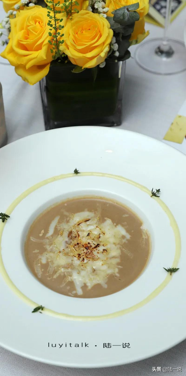 當代法餐，鬼才主廚聯袂巡味院長，演繹跳動味蕾，喚醒五味