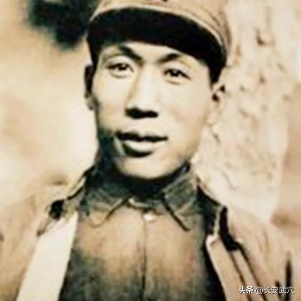 日軍少佐被我軍俘虜，大膽提出要一把手槍，從此我國多一個新軍種