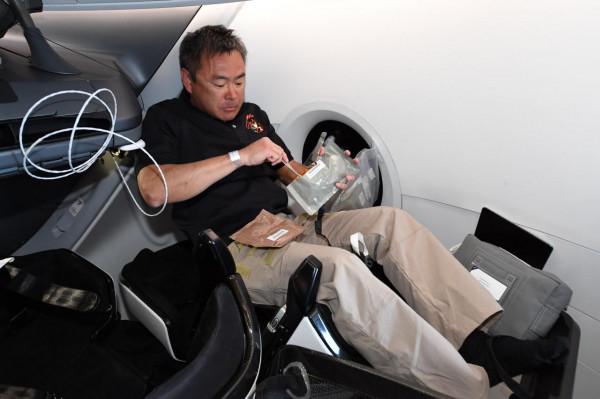 龍飛船內部是啥樣的？別人花2.2億美元才能體驗，我們免費進去看