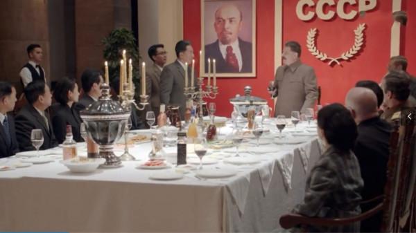 劉少奇秘訪蘇聯時,為何堅持不喝斯大林敬的酒,主席:不喝就對了 劉少奇秘訪蘇聯時,為何堅持不喝斯大林敬的酒,主席:不喝就對了