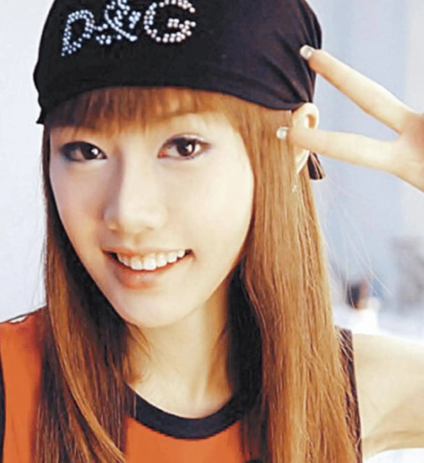 2010年，超女王貝整容後去世，死因成謎，家屬卻對結果很“滿意”