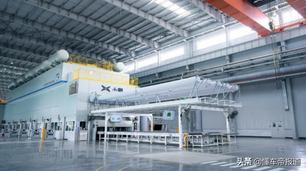 斬將2022|“瘋狂”的特斯拉、“變天”的蔚小理，今年誰主沉浮？