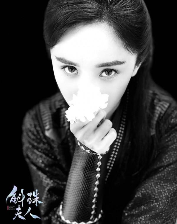 楊冪古裝新片鵝廠上線，少女感十足