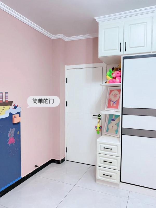 她家106平米，裝修不豪華，卻很乾淨溫馨，滿滿的煙火氣，好舒服