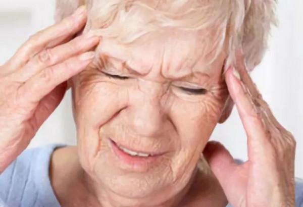老年人最易患的3大疾病,潛藏在容顏改變背後,我們要關注和警惕 老年人最易患的3大疾病,潛藏在容顏改變背後,我們要關注和警惕